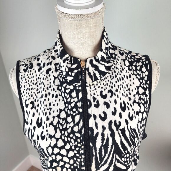 KORET WOMENS VEST BLACK AND WHITE GEO PATTERN SIZE MEDIUM - Picture 2 of 7